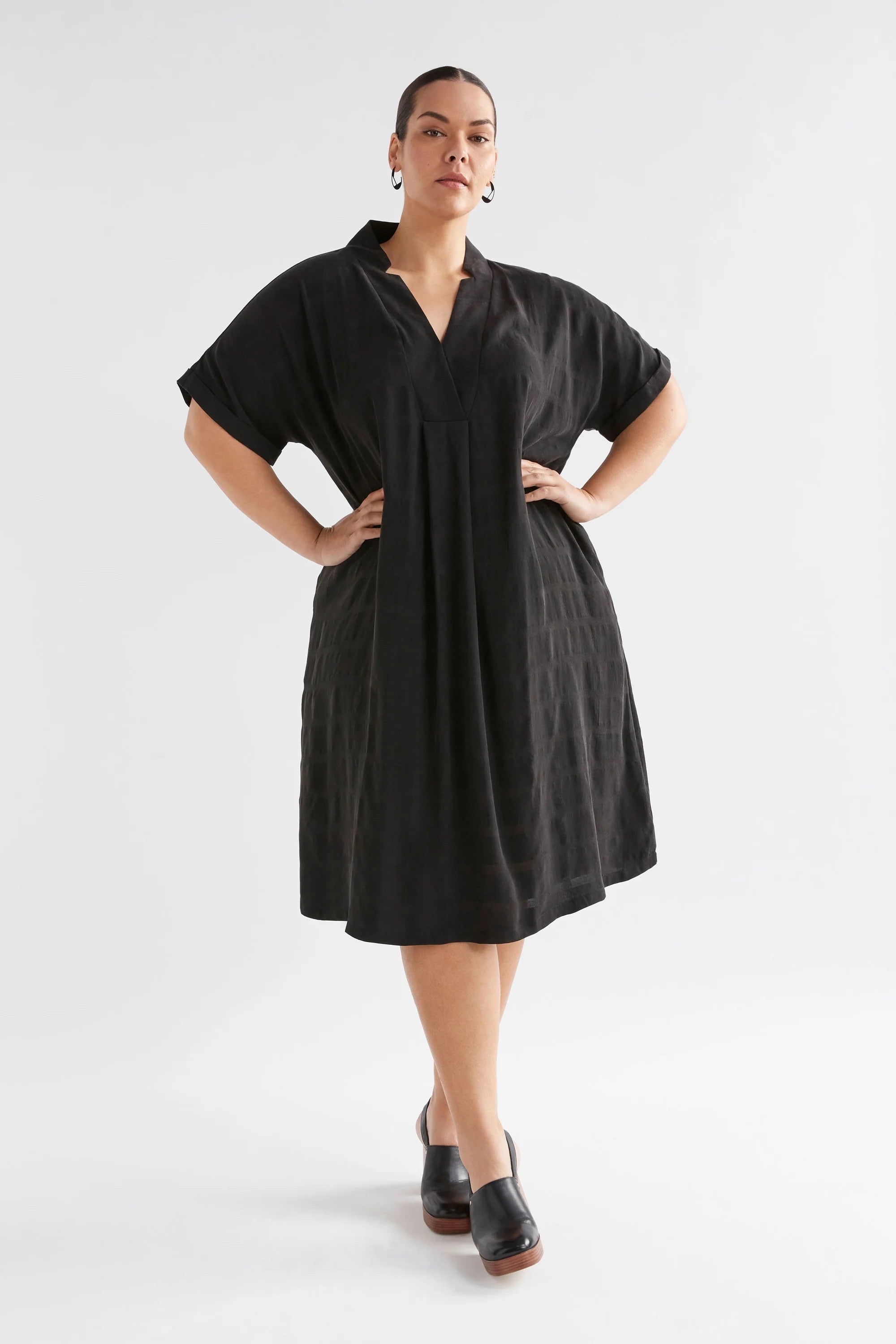 Elk Flekke Dress - Black