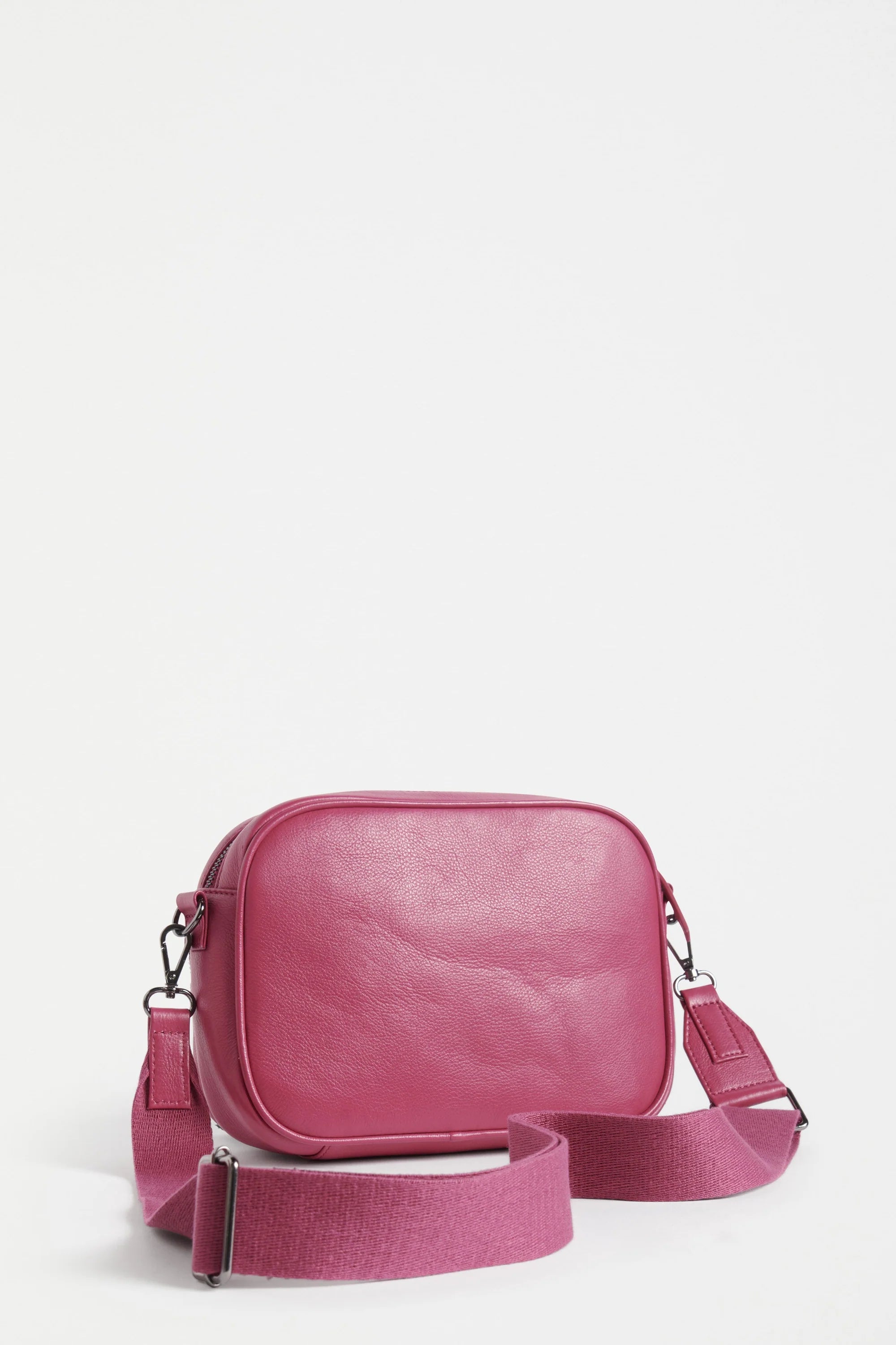 Elk Kassel Leather Crossbody Bag - Fuchsia