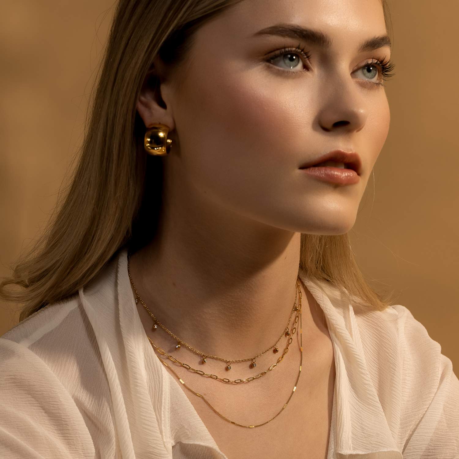 Silk & Steel Horizon Necklace - Gold