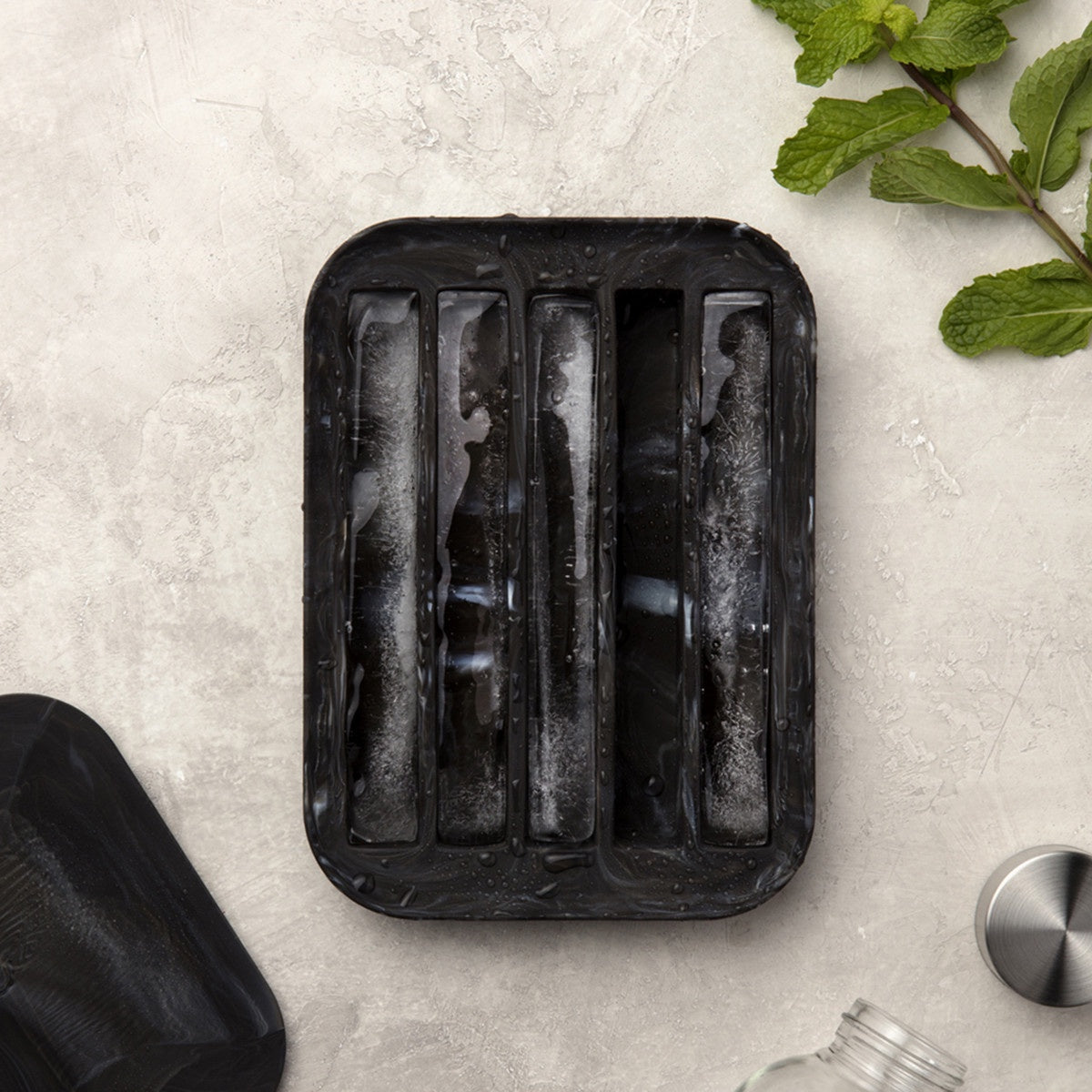 Peak Ice Tray Water Bottle Spears - Charcoal