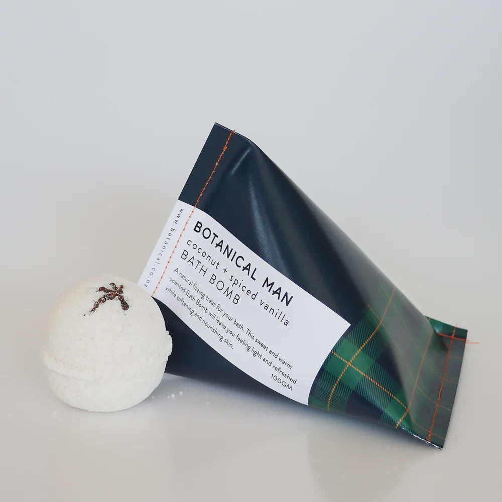 Botanical Man Bath Bomb - Coconut &amp; Spiced Chai