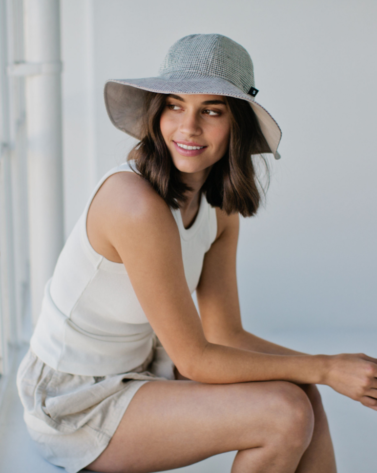 Sophie Reversible Love Bucket Hat - Little Checks